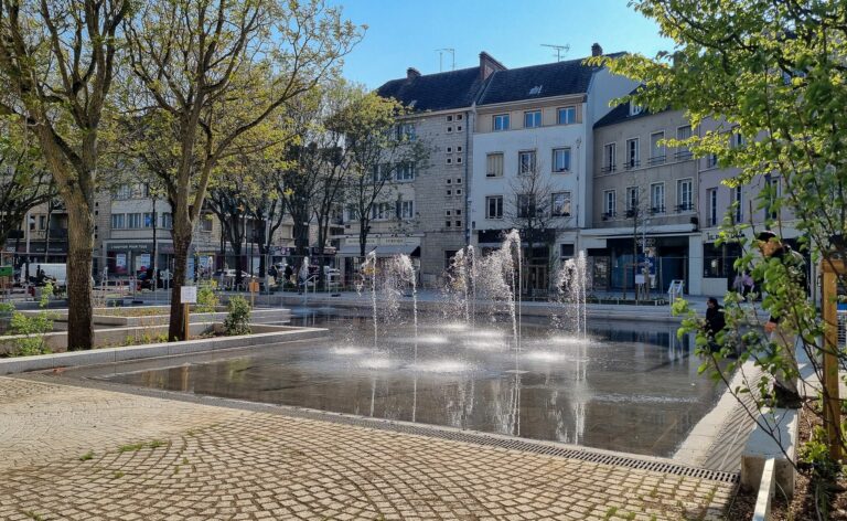 Fontaine sèche place Saint-Maclou