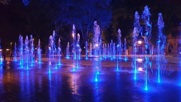 Fontaine sèche scénique